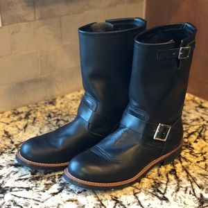 Red Wing 2990 Engineer Pull-On Boot